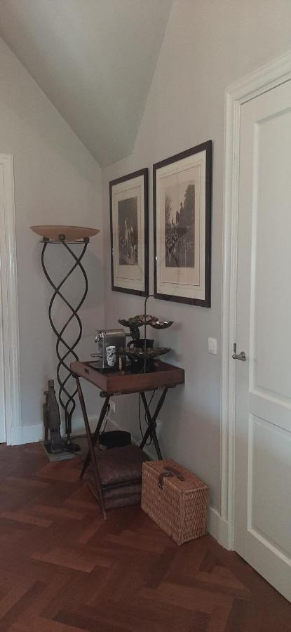 나르덴 Huize Koempoelan B&B 외부 사진